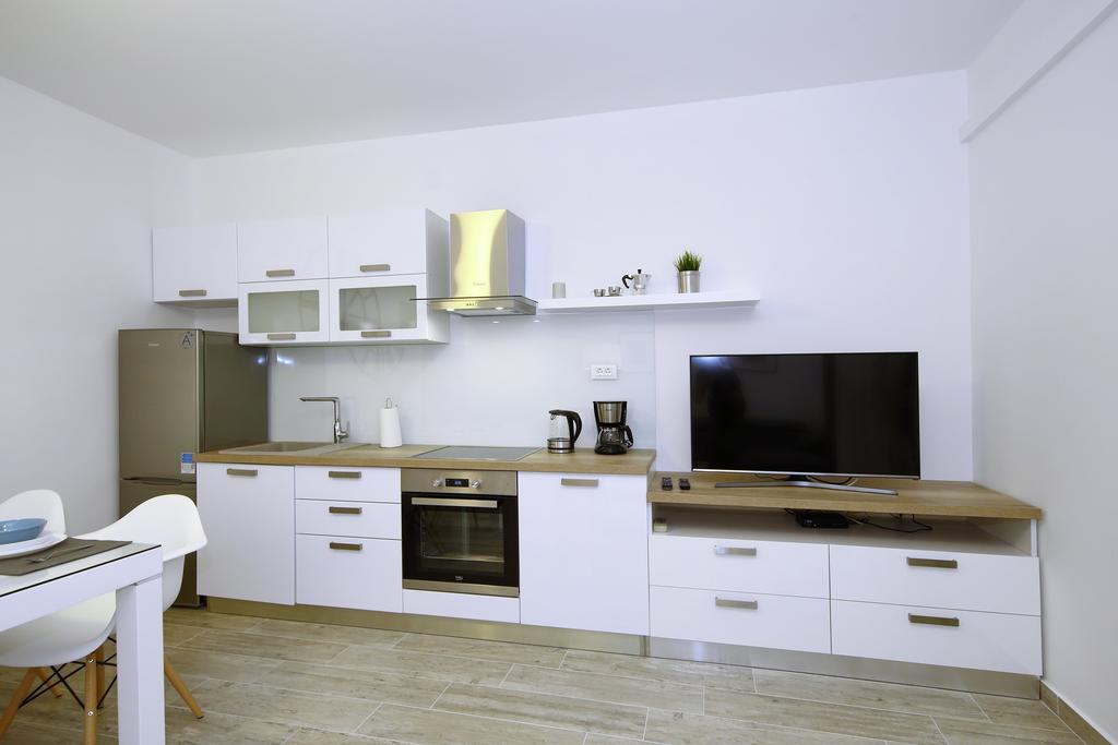 First Floor Zadar Apartment Экстерьер фото